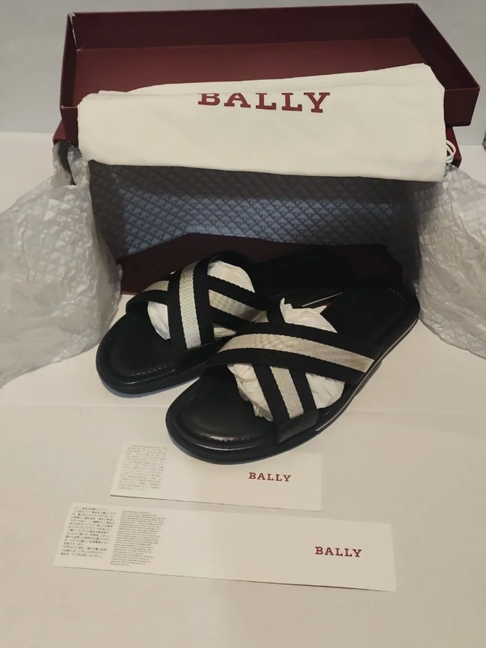 Bally men slide